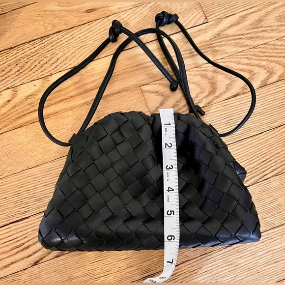 Black Woven Convertible Shoulder Bag / Clutch Non-Leather - Picture 3 of 5